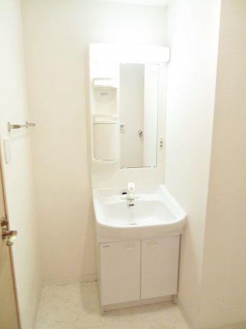 洗面設備　グランヴァン板橋本町エコ・ヴェルデ　板橋区本町