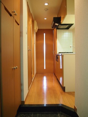 玄関　玄関スペース（同一仕様写真）