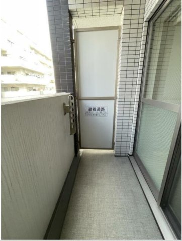 バルコニー　バルコニーがあります