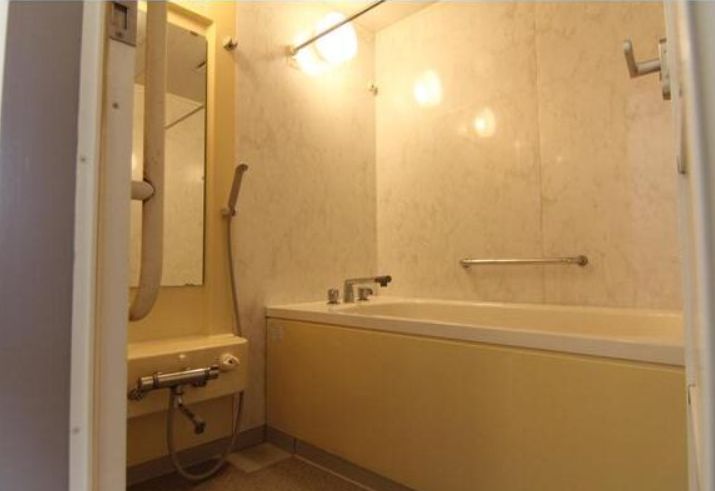 バス・シャワールーム　弊社は都内全域の物件が仲介手数料最大無料でご紹介可能！