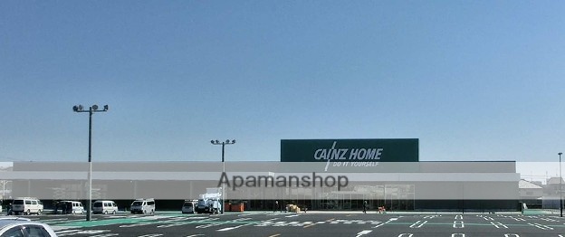 コンビニ　セブンイレブン（コンビニ）まで702m