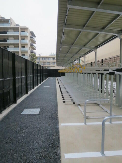 駐車場　駐輪場