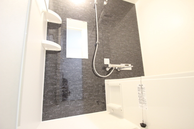 バス・シャワールーム　別号室のお写真です。