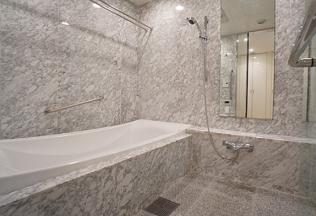 バス・シャワールーム　※別部屋参考写真