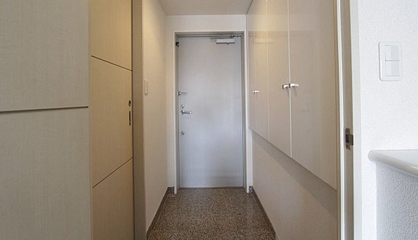 玄関　★見学予約受付中★