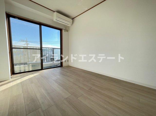 居室・リビング　※別号室参考写真