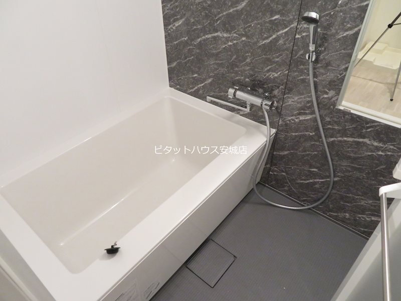 バス・シャワールーム　302参考