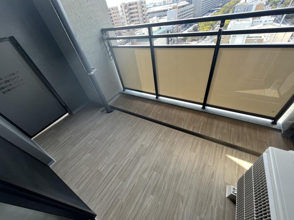 バルコニー　バルコニー