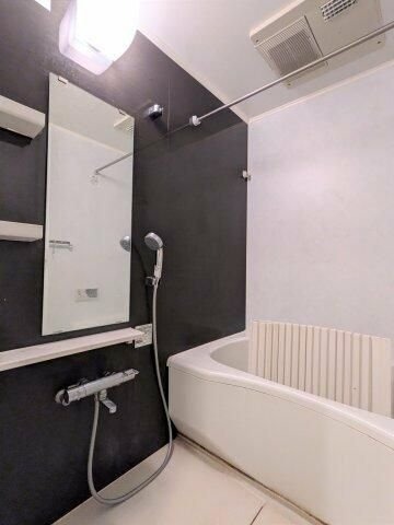 バス・シャワールーム　風呂