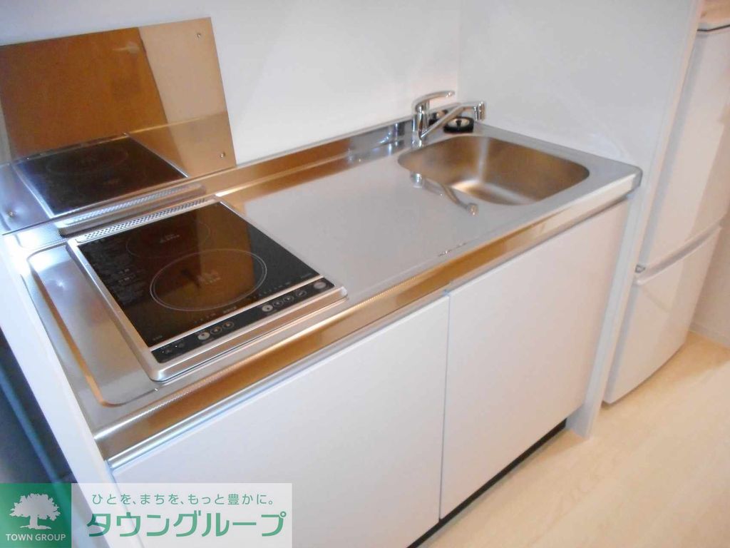 キッチン　仕様、設備は現況と異なる場合があります。