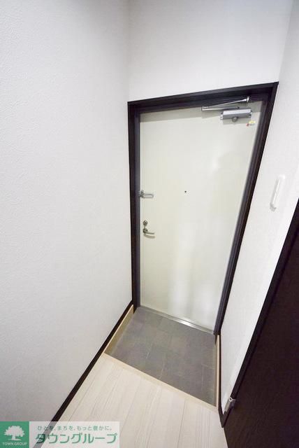 玄関　お部屋探しは【タウンハウジング千葉店】にお任せ下さい♪