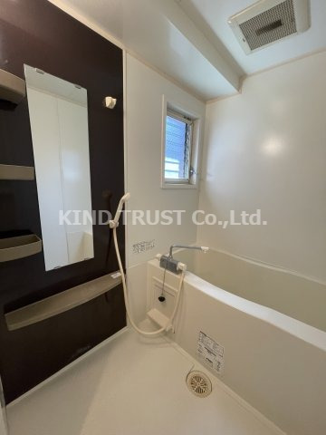 バス・シャワールーム　お風呂で日々の疲れを落としましょう