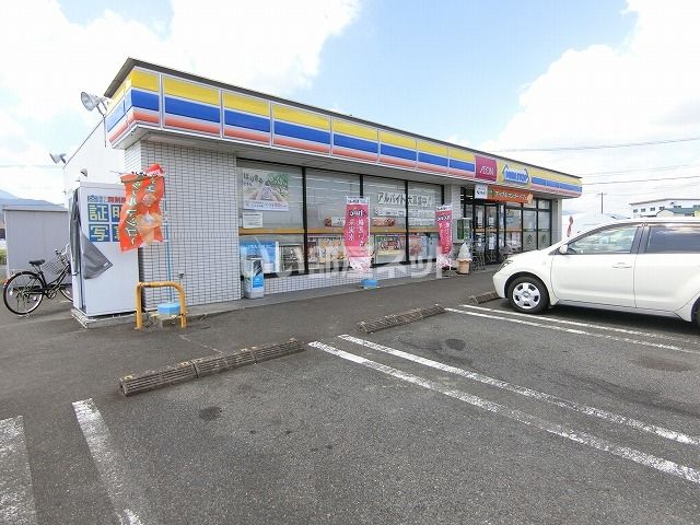 コンビニ　ミニストップ芸濃椋本店（コンビニ）まで1357m