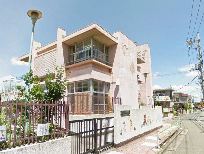 幼稚園・保育園　小菅保育園（幼稚園・保育園）まで181m