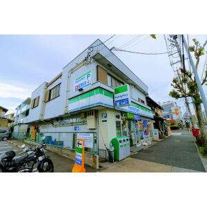 コンビニ　ファミリーマート 田代本通店（コンビニ）まで120m