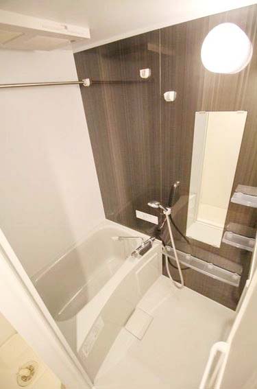 バス・シャワールーム　★ゆったりとできる広さの浴槽★