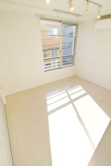 居室・リビング　★広々居室スペース★