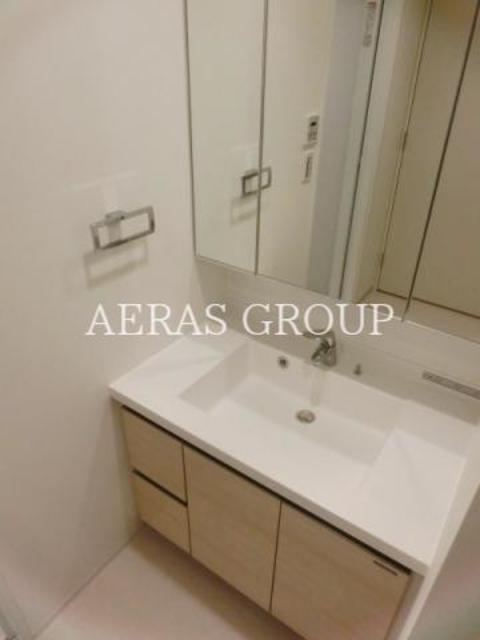 洗面設備　別部屋参考。