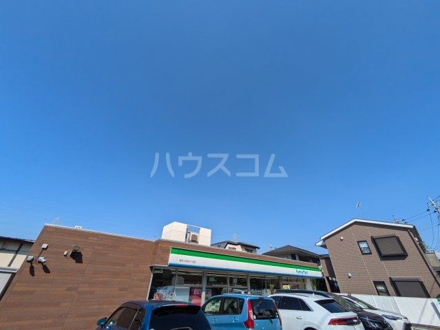 コンビニ　ファミリーマート 稲毛小仲台九丁目店（コンビニ）まで348m