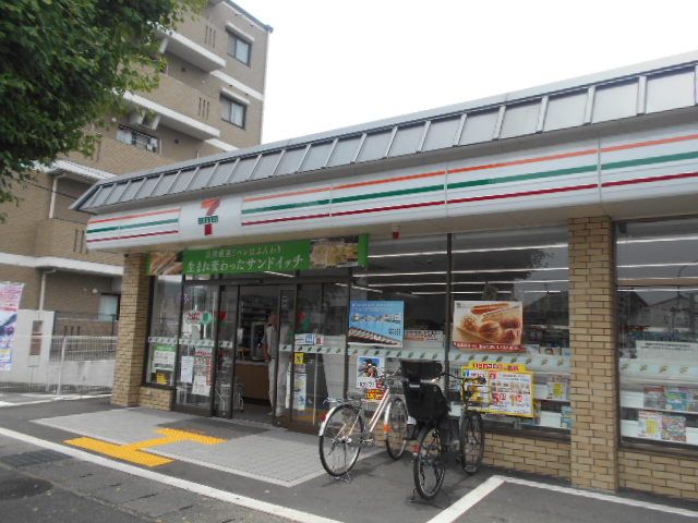 コンビニ　セブンイレブン 京都双ヶ丘店（コンビニ）まで31m