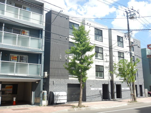 エントランス　外観１