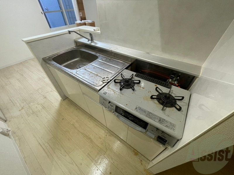 キッチン　キッチンはスペースも広々していて使いやすそうですよ！