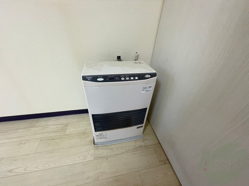 その他設備　灯油暖房です。札幌の寒い冬もこれで大丈夫！