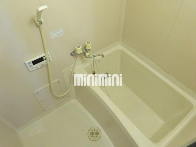 バス・シャワールーム　追い焚き機能付のバスルーム