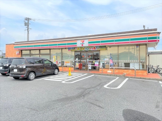 コンビニ　セブン　イレブン（コンビニ）まで450m