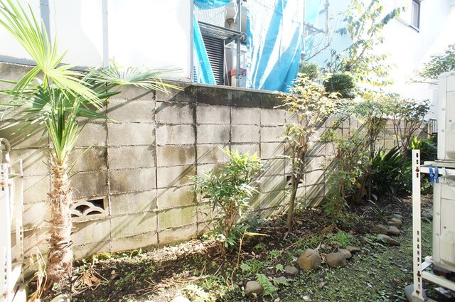 眺望　ブロック塀でプライベートも守られますね♪