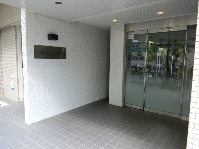 エントランス　オートロック付エントランス