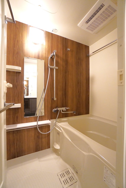 バス・シャワールーム　※写真は同タイプ住戸です。