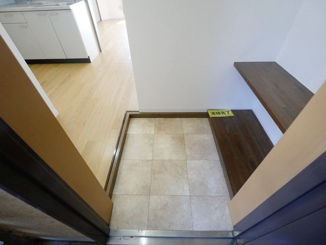 玄関　★お部屋探しは株式会社タウンハウジング東京まで★
