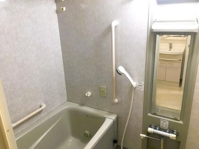 バス・シャワールーム