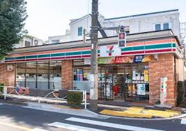 コンビニ　セブンイレブン上目黒5丁目店（コンビニ）まで354m
