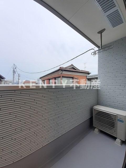 バルコニー　バルコニーからの眺めを楽しみながら食事をしませんか