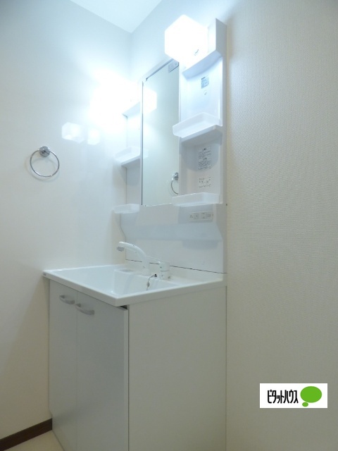 洗面設備　同一タイプ