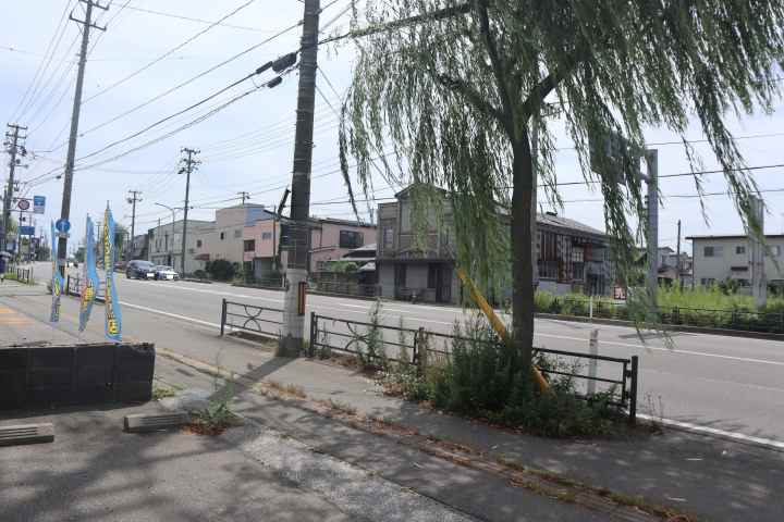 その他　前面道路（その他）まで0m