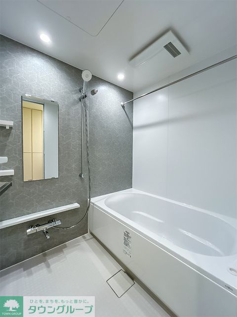 バス・シャワールーム　※写真は同タイプ住戸です。