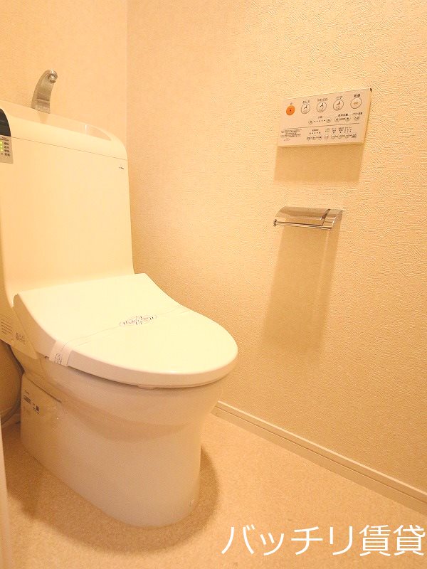 トイレ　同型タイプの為、現況優先