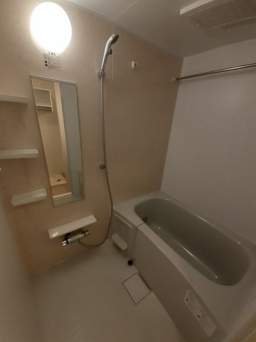 バス・シャワールーム　お風呂です