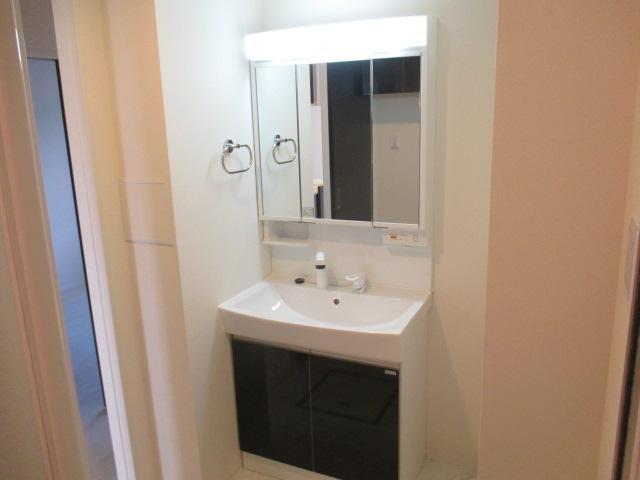 洗面設備　洗髪洗面化粧台