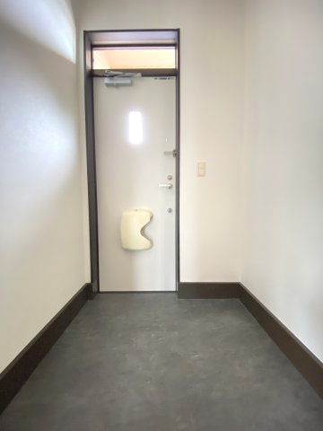 玄関　ゆったりとした玄関です（イメージ）