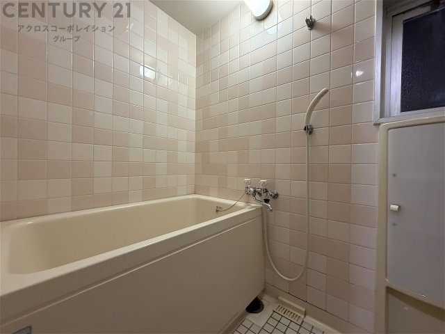 バス・シャワールーム　バストイレ別でおすすめです☆