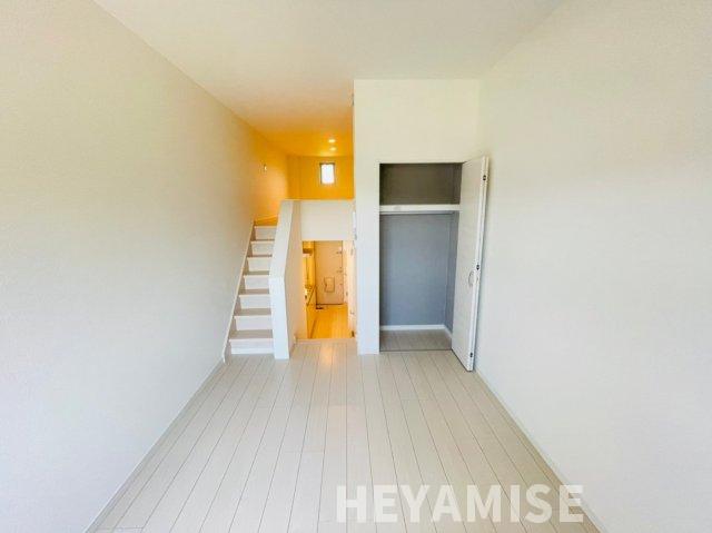 居室・リビング　※室内画像は別号室のもの