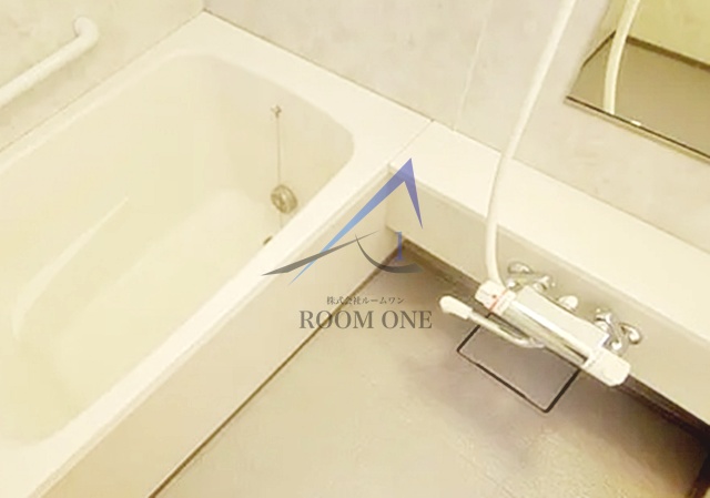 バス・シャワールーム　お風呂です。