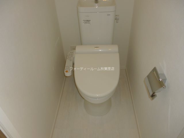 トイレ　別号室参考写真