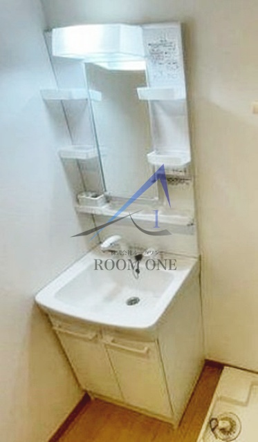 洗面設備　洗面台です。