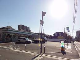 コンビニ　ファミリーマート 柏若柴店（コンビニ）まで645m