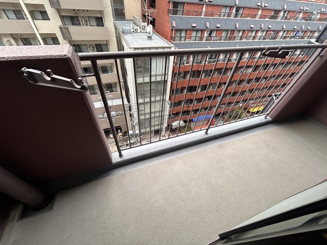 バルコニー　開放的で明るい空間を演出してくれるバルコニーです